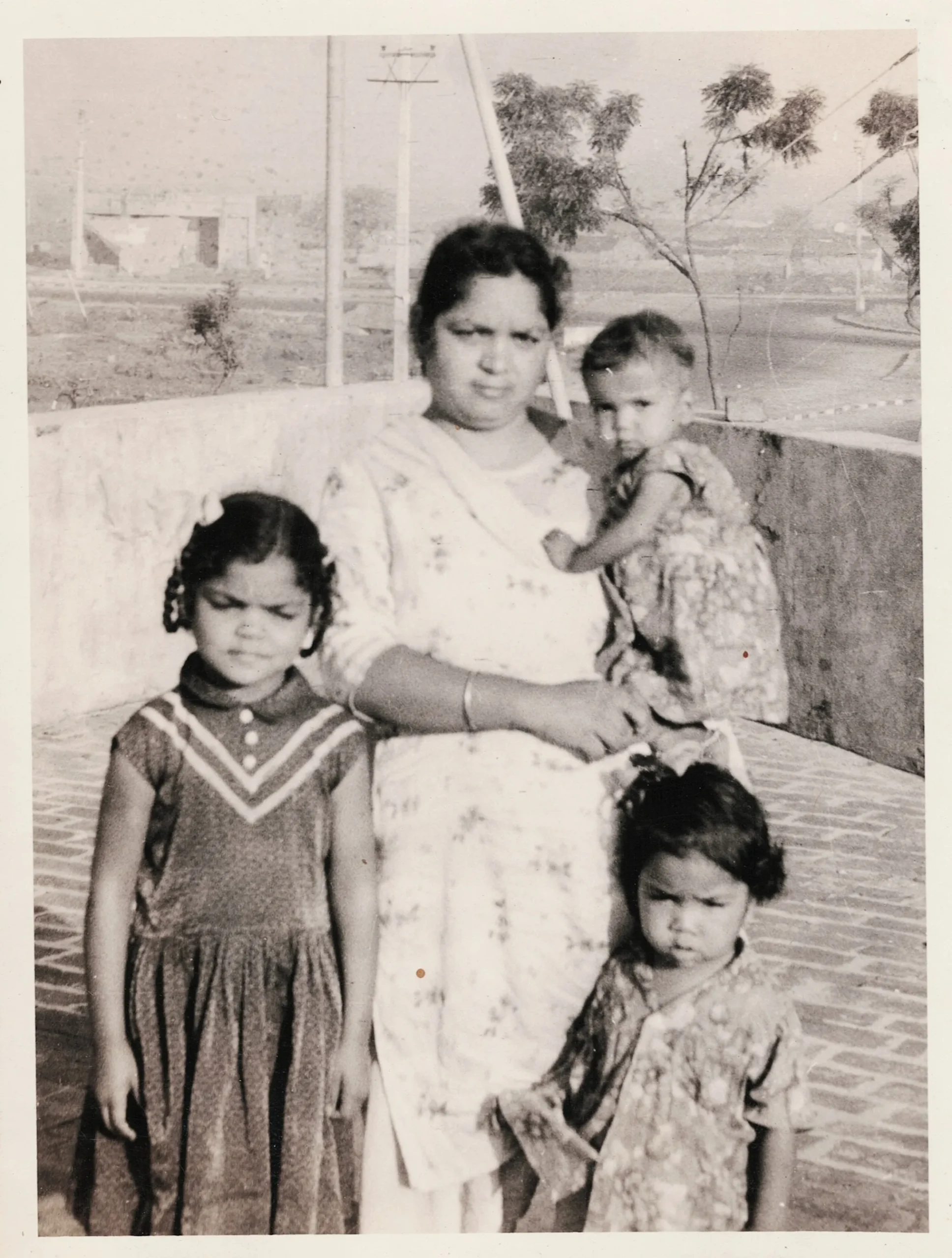 Sardarni Harbans Kaur – Surrounded by Love: With Her Three Children, Charanjit Kaur, Sharanjit Kaur & Darshan Singh